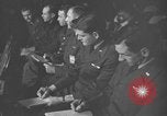 Standbild Briefing Vereinigtes Königreich, 1953, aus Sekunde 55 historischem Filmmaterial Videoclip 65675068765