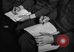 Standbild Briefing Vereinigtes Königreich, 1953, aus Sekunde 58 historischem Filmmaterial Videoclip 65675068765
