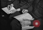 Standbild Briefing Vereinigtes Königreich, 1953, aus Sekunde 60 historischem Filmmaterial Videoclip 65675068765