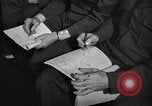 Standbild Briefing Vereinigtes Königreich, 1953, aus Sekunde 61 historischem Filmmaterial Videoclip 65675068765