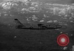 Standbild B-47 Stratojet Vereinigtes Königreich, 1953, aus Sekunde 25 historischem Filmmaterial Videoclip 65675068766