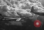 Standbild B-47 Stratojet Vereinigtes Königreich, 1953, aus Sekunde 54 historischem Filmmaterial Videoclip 65675068766