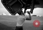 Standbild B-47 Stratojet Vereinigtes Königreich, 1953, aus Sekunde 33 historischem Filmmaterial Videoclip 65675068767
