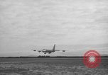 Standbild B-47 Stratojet Vereinigtes Königreich, 1953, aus Sekunde 50 historischem Filmmaterial Videoclip 65675068767