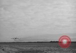 Standbild B-47 Stratojet Vereinigtes Königreich, 1953, aus Sekunde 54 historischem Filmmaterial Videoclip 65675068767