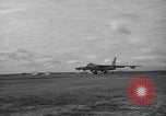 Standbild B-47 Stratojet Vereinigtes Königreich, 1953, aus Sekunde 57 historischem Filmmaterial Videoclip 65675068767