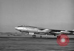 Standbild B-47 Stratojet Vereinigtes Königreich, 1953, aus Sekunde 26 historischem Filmmaterial Videoclip 65675068771