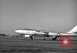 Standbild B-47 Stratojet Vereinigtes Königreich, 1953, aus Sekunde 27 historischem Filmmaterial Videoclip 65675068771