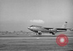 Standbild B-47 Stratojet Vereinigtes Königreich, 1953, aus Sekunde 42 historischem Filmmaterial Videoclip 65675068771