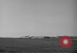 Standbild B-47 Stratojet Vereinigtes Königreich, 1953, aus Sekunde 51 historischem Filmmaterial Videoclip 65675068771