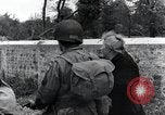 Immagine di Ottantaduesima Airborne Division Saint Marcouf Francia, 1944, secondo 25 filmato di repertorio 65675068778
