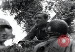 Standbild Der 101st Airborne Division Saint Marcouf Frankreich, 1944, aus Sekunde 16 historischem Filmmaterial Videoclip 65675068779