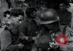 Standbild Der 101st Airborne Division Saint Marcouf Frankreich, 1944, aus Sekunde 61 historischem Filmmaterial Videoclip 65675068779