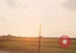 Standbild Fahrzeuge Bien Hoa in Vietnam, 1969, aus Sekunde 30 historischem Filmmaterial Videoclip 65675068807