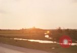 Standbild Fahrzeuge Bien Hoa in Vietnam, 1969, aus Sekunde 45 historischem Filmmaterial Videoclip 65675068807