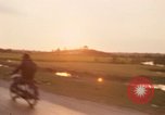 Standbild Fahrzeuge Bien Hoa in Vietnam, 1969, aus Sekunde 47 historischem Filmmaterial Videoclip 65675068807