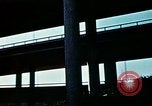 Standbild Automobile und Highways in Amerika United States USA, 1953, aus Sekunde 21 historischem Filmmaterial Videoclip 65675068823