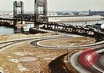 Standbild Automobile und Highways in Amerika United States USA, 1953, aus Sekunde 23 historischem Filmmaterial Videoclip 65675068823