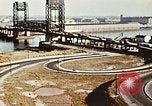 Standbild Automobile und Highways in Amerika United States USA, 1953, aus Sekunde 24 historischem Filmmaterial Videoclip 65675068823