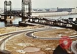 Standbild Automobile und Highways in Amerika United States USA, 1953, aus Sekunde 25 historischem Filmmaterial Videoclip 65675068823