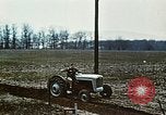 Standbild Automobile und Highways in Amerika United States USA, 1953, aus Sekunde 47 historischem Filmmaterial Videoclip 65675068823