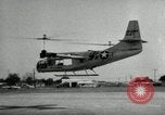 Standbild Bell XV-3 convertiplane "tiltrotor" Flugzeug Texas United States USA, 1955, aus Sekunde 56 historischem Filmmaterial Videoclip 65675068824