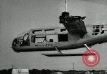 Standbild Bell XV-3 convertiplane "tiltrotor" Flugzeug Texas United States USA, 1955, aus Sekunde 61 historischem Filmmaterial Videoclip 65675068824