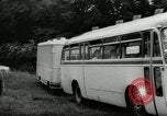 Image Setra bus Camping et de la remorque Autriche, 1955, de la seconde 6 séquences d'archives historiques vidéo 65675068827