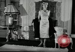 Image designer Fashions by Dior et Bohan Paris France, 1955, de la seconde 10 séquences d'archives historiques vidéo 65675068828