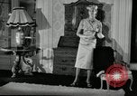 Image designer Fashions by Dior et Bohan Paris France, 1955, de la seconde 16 séquences d'archives historiques vidéo 65675068828