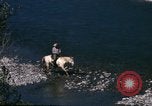 Image Pêche à partir de l'homme Jackson Wyoming USA, 1960, de la seconde 4 séquences d'archives historiques vidéo 65675068832