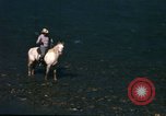 Image Pêche à partir de l'homme Jackson Wyoming USA, 1960, de la seconde 37 séquences d'archives historiques vidéo 65675068832