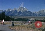 Image Pêche à partir de l'homme Jackson Wyoming USA, 1960, de la seconde 57 séquences d'archives historiques vidéo 65675068832