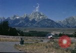 Image Pêche à partir de l'homme Jackson Wyoming USA, 1960, de la seconde 60 séquences d'archives historiques vidéo 65675068832