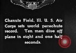 Immagine di Parachutist jump Illinois United States USA, 1930, secondo 1 filmato di repertorio 65675068848