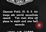 Immagine di Parachutist jump Illinois United States USA, 1930, secondo 5 filmato di repertorio 65675068848
