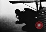 Immagine di Parachutist jump Illinois United States USA, 1930, secondo 58 filmato di repertorio 65675068848
