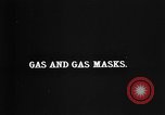 Immagine di Gas asfissianti e maschere antigas nella prima guerra mondiale Europa, 1918, secondo 14 filmato di repertorio 65675068861