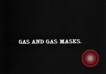 Immagine di Gas asfissianti e maschere antigas nella prima guerra mondiale Europa, 1918, secondo 15 filmato di repertorio 65675068861