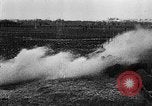 Immagine di Gas asfissianti e maschere antigas nella prima guerra mondiale Europa, 1918, secondo 60 filmato di repertorio 65675068861