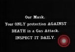 Immagine di Maschera a gas United States USA, 1919, secondo 3 filmato di repertorio 65675068862