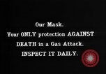 Immagine di Maschera a gas United States USA, 1919, secondo 6 filmato di repertorio 65675068862