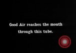Immagine di Maschera a gas United States USA, 1919, secondo 49 filmato di repertorio 65675068862