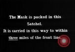 Immagine di istruzioni per la maschera gas United States USA, 1918, secondo 4 filmato di repertorio 65675068863