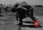 Image airborne ingénieurs France, 1944, de la seconde 20 séquences d'archives historiques vidéo 65675068870