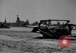 Image airborne ingénieurs France, 1944, de la seconde 61 séquences d'archives historiques vidéo 65675068870