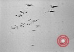 Standbild Operation Market Garden der alliierten Invasion Nijmegen Niederlande, 1944, aus Sekunde 59 historischem Filmmaterial Videoclip 65675068875