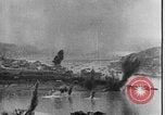 Immagine di Bombardamento di Chungking Chungking Cina, 1943, secondo 8 filmato di repertorio 65675068882