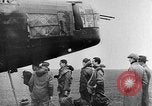 Standbild Vickers Wellington England, 1940, aus Sekunde 21 historischem Filmmaterial Videoclip 65675068888