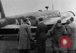 Standbild Vickers Wellington England, 1940, aus Sekunde 27 historischem Filmmaterial Videoclip 65675068888